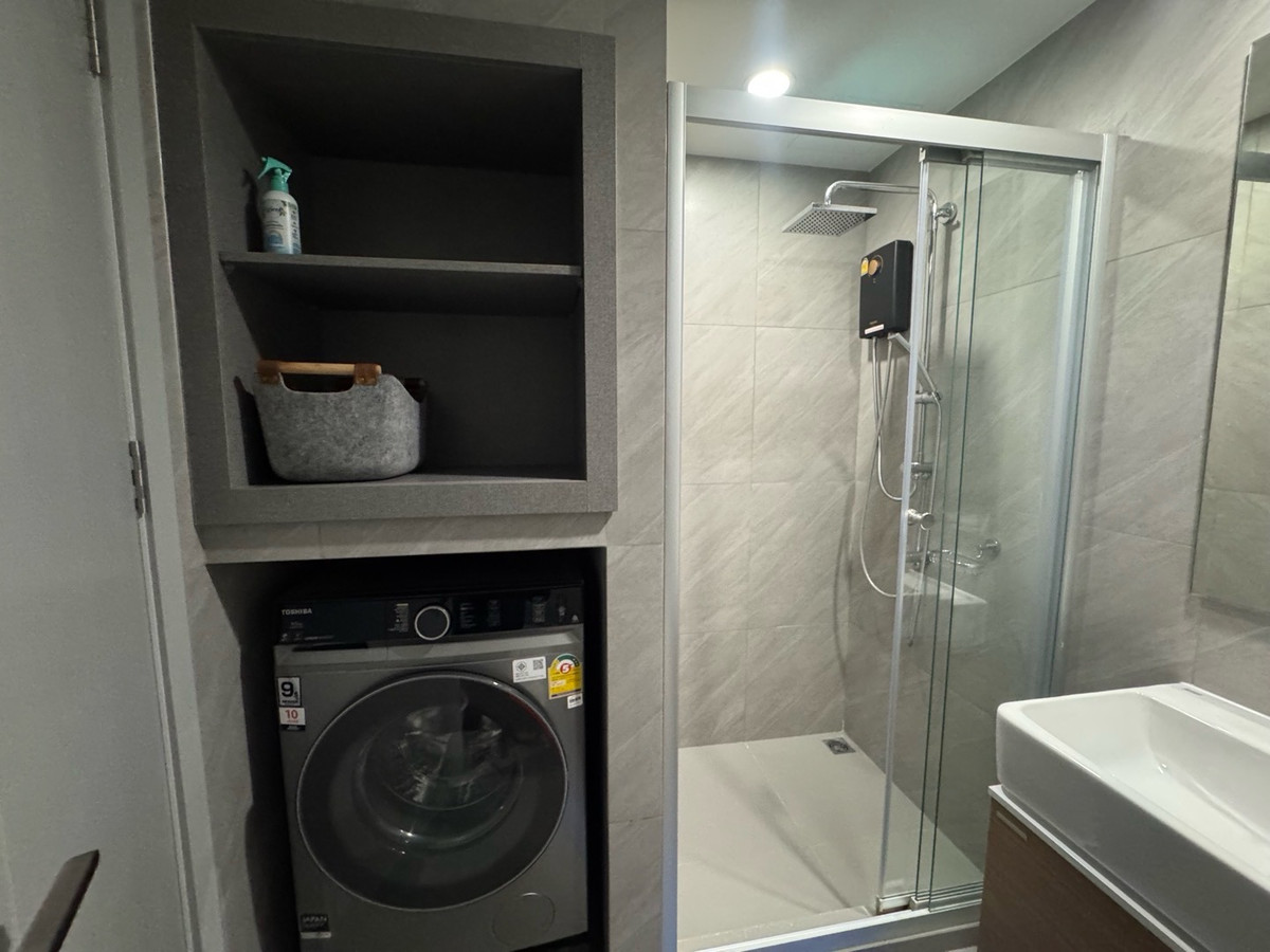 ขายคอนโดสยาม จุฬา สามย่าน : ขายคอนโด IDEO Chula–Samyan📍 ทำเลใจกลางสามย่าน ใกล้จุฬาฯ	•	ขนาด 29 ตร.ม. ห้องสวย พร้อมอยู่	•	เหมาะทั้งอยู่อาศัยเอง / ปล่อยเช่า💰 ราคา 6.39 ล้านบาทPhat 064-642-8664Nui 094-624-2014