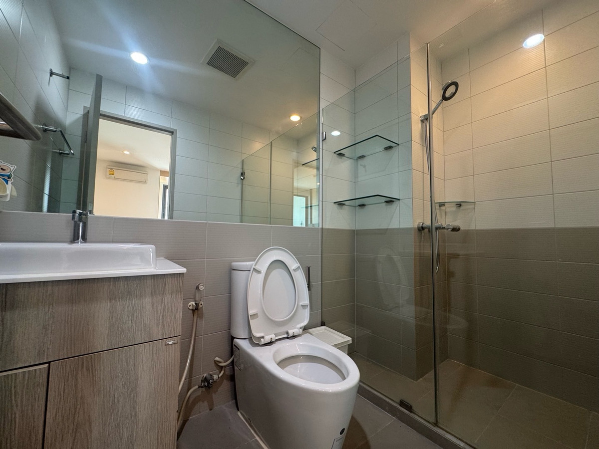 ขายคอนโดสยาม จุฬา สามย่าน : ขายคอนโด IDEO Q Chula–Samyan📍 ทำเลทองใจกลางสามย่าน ใกล้จุฬาลงกรณ์มหาวิทยาลัย 1 Bed 32ตร.ม ราคา 5.5 ล้านบาทPhat: 064-642-8664Nui: 094-624-2014