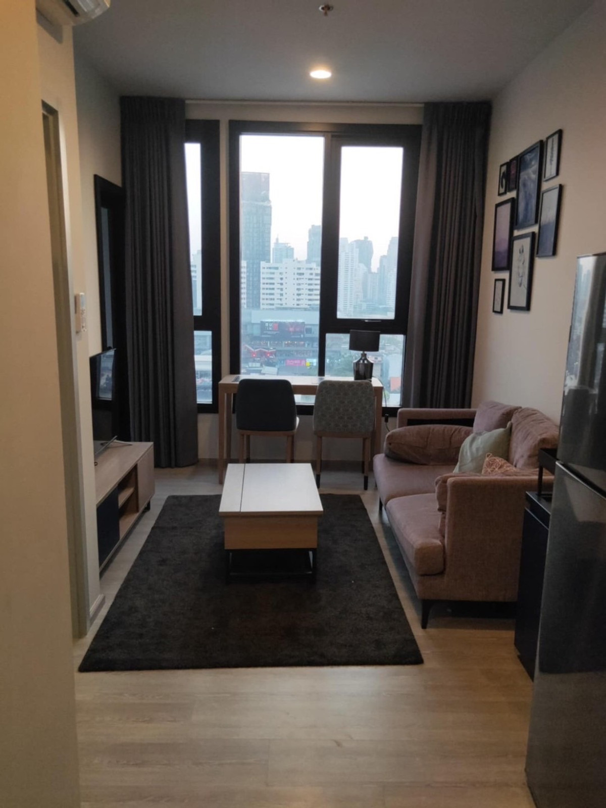 For RentCondoSukhumvit, Asoke, Thonglor : Condo for rent XT Ekkamai, new condo, fully furnished, ready to move in, near BTS Ekkamai and department stores!!