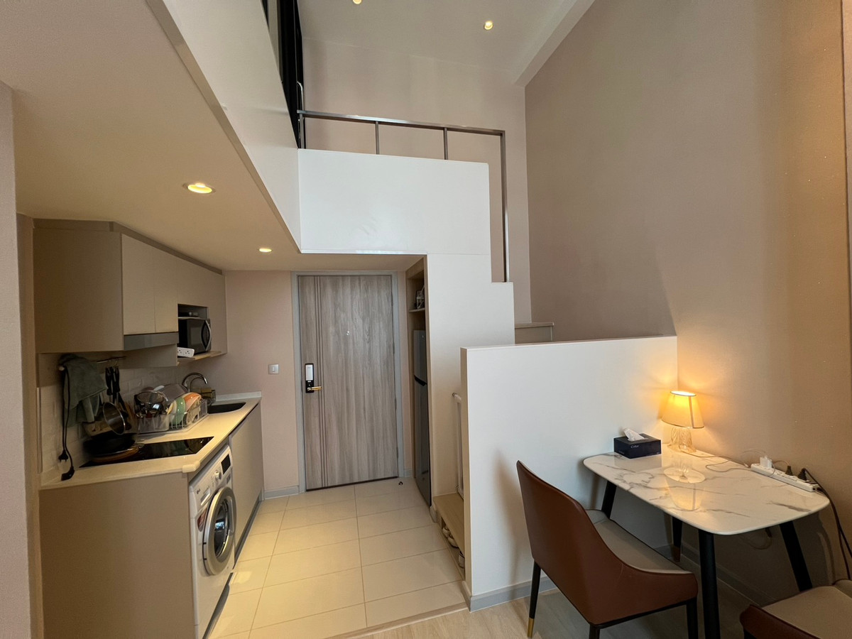 CondoSathorn, Narathiwat : 🏢 For Rent : Knightsbridge Prime Sathorn 🛏 Type: 1 bedroom, 1 bathroom 📏 Size: 44 sq m. 💰 Price: 32,000 baht/month (for sale 6.5 M) 📍 Location: city center, convenient travel.