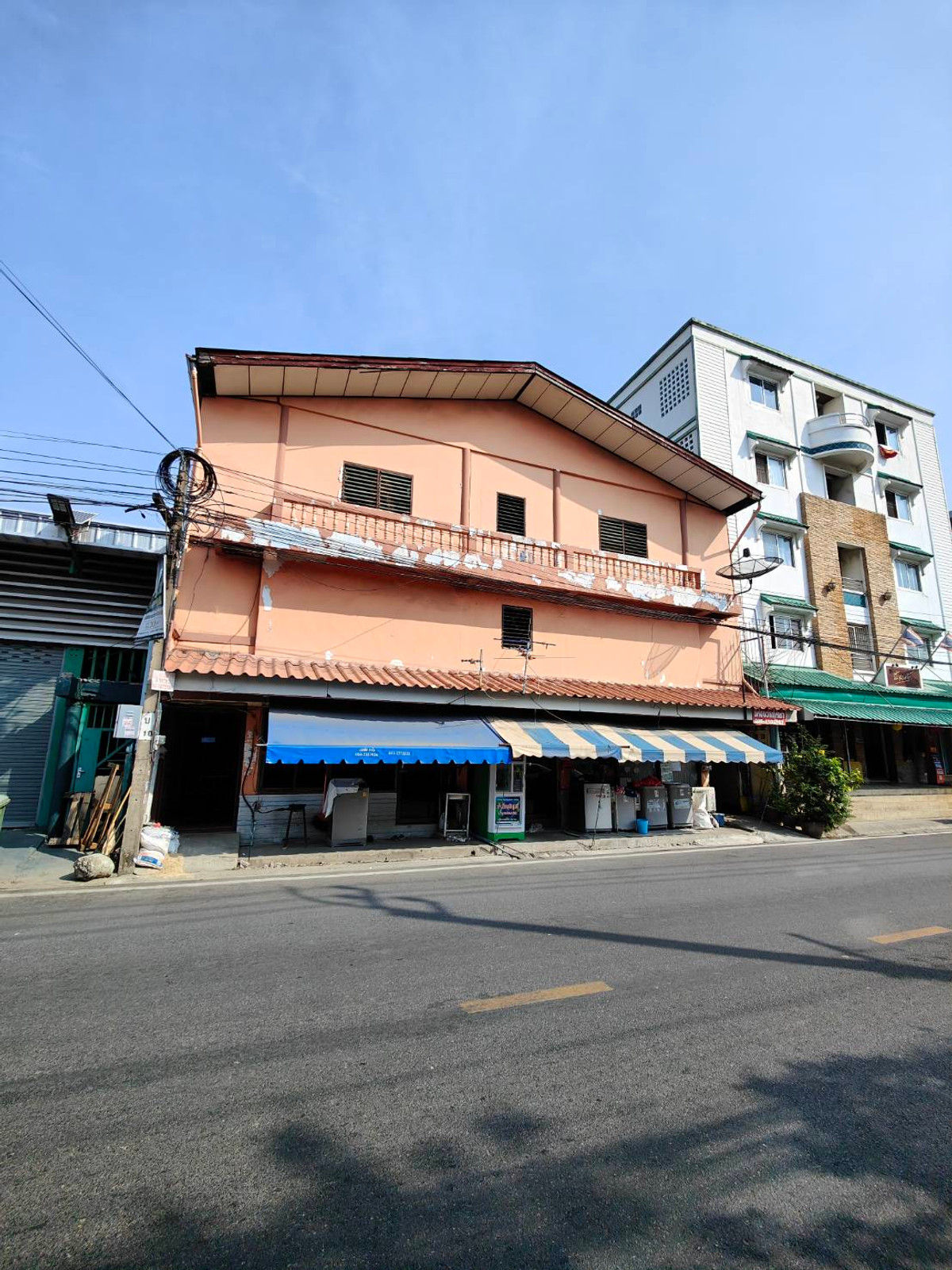 ขายสมุทรปราการ สำโรง : ขายตึก 3 ชั้น ซอยหมู่บ้านบางพลีนิเวศน์ ต.บางพลีใหญ่ อ.บางพลี จ.สมุทรปราการ