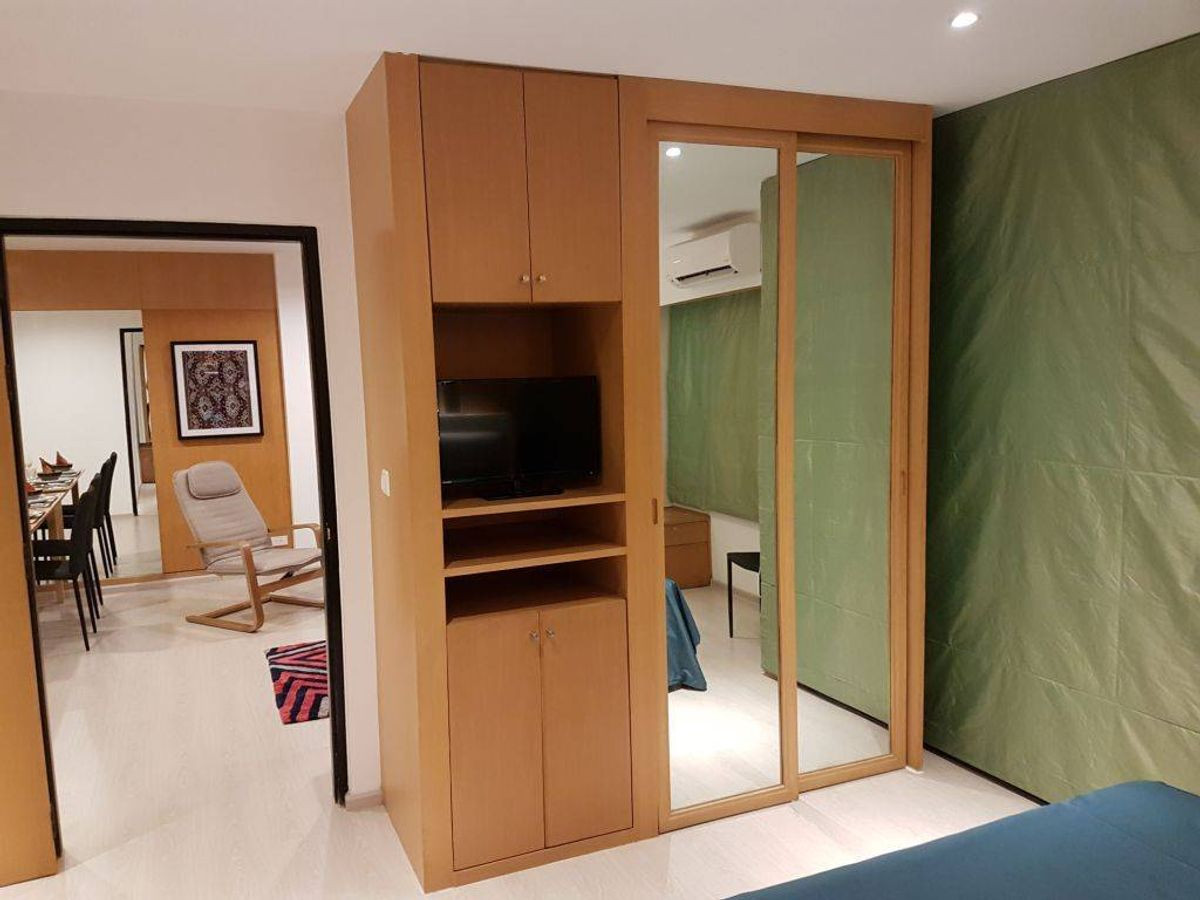 ขายคอนโดสีลม ศาลาแดง บางรัก : Green Point Silom / 2 Bedrooms (SALE WITH TENANT), กรีนพอยท์ สีลม / 2 Bedrooms (ขายพร้อมผู้เช่า) PT002