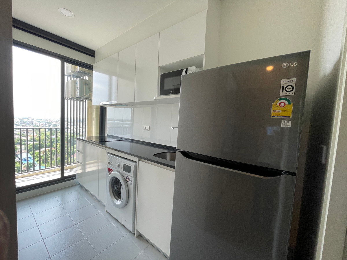 For RentCondoKasetsart, Ratchayothin : 🔥For Rent Now🔥 Chewathai Kaset-Nawamin. Spacious room, beautiful view, fully furnished and ready to move in. Excellent location, on the main road, near BTS Kasetsart University.
