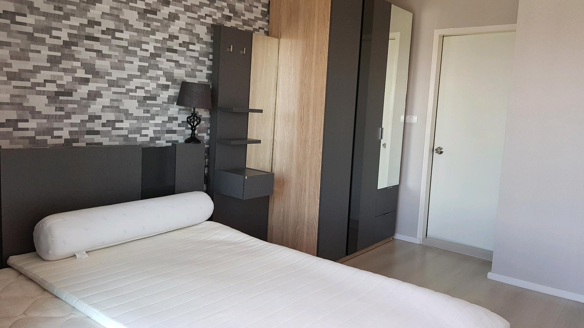 For RentCondoOnnut, Udomsuk : 🔥For Rent Now🔥 Aspire Sukhumvit 48, newly renovated unit, fully furnished and equipped with appliances, ready to move in. Near BTS Phra Khanong❗