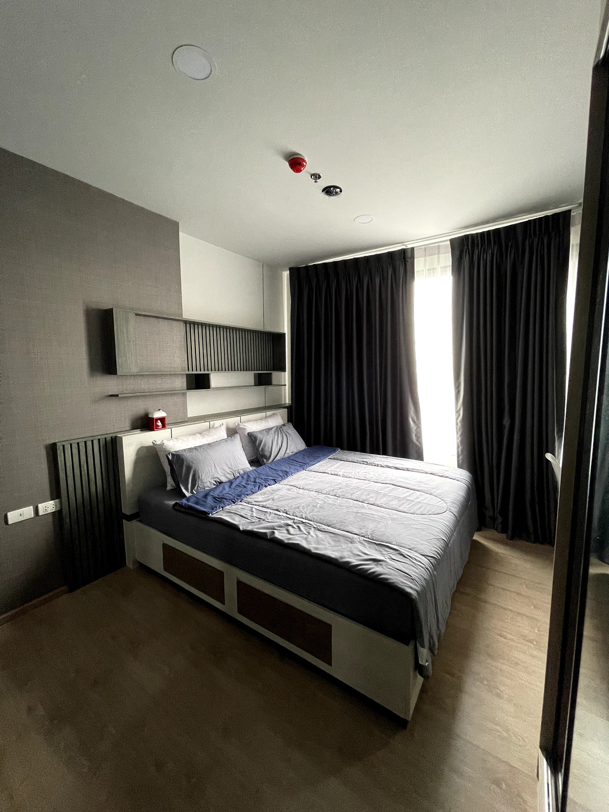 For RentCondoKasetsart, Ratchayothin : 🔥For Rent Now🔥 Chewathai Kaset-Nawamin. Spacious room, beautiful view, fully furnished and ready to move in. Excellent location, on the main road, near BTS Kasetsart University.