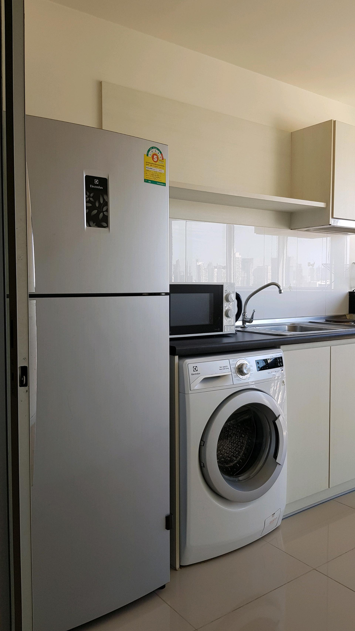 For RentCondoOnnut, Udomsuk : 🔥For Rent Now🔥 Aspire Sukhumvit 48, newly renovated unit, fully furnished and equipped with appliances, ready to move in. Near BTS Phra Khanong❗