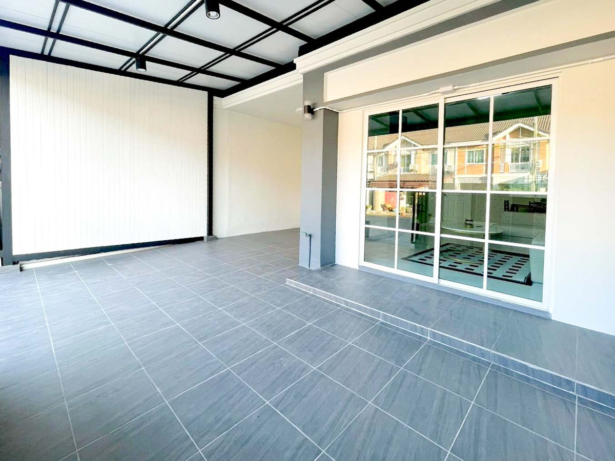 For SaleTownhomePathum Thani,Rangsit, Thammasat : Townhome for Sale Pruksa Ville 46/1 Rangsit Klong 3, 3 beds 2 baths 19 Sqw new renovation Near Rangsit-Nakhon Nayok Khlong Luang Kanchanaphisek Vibhavadi Tollway : KT26S-002