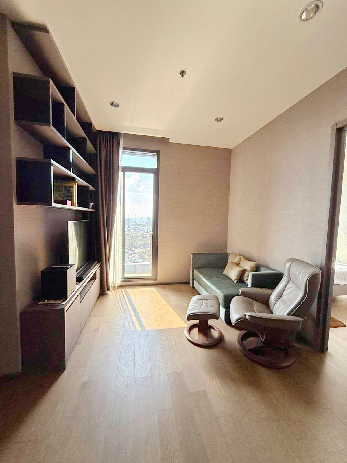 ให้เช่าคอนโดสาทร นราธิวาส : 9739♛ให้เช่าคอนโด 3 ห้องนอน♙เดอะ ดิโพลแมท สาทร♜ติดBTSสุรศักดิ์∞099-5919653,065-9423251🜲Line@sureresidence