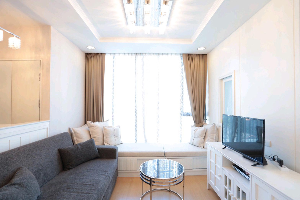 ขายคอนโดสุขุมวิท อโศก ทองหล่อ : 🚅🏬คอนโดหรูย่านทองหล่อ ใกล้รถไฟฟ้าสุดๆ The alclove thong lor10 คอนโดขนาด 43  ตรม. เฟอร์ครบ เครื่องใช้ไฟฟ้าครบ 