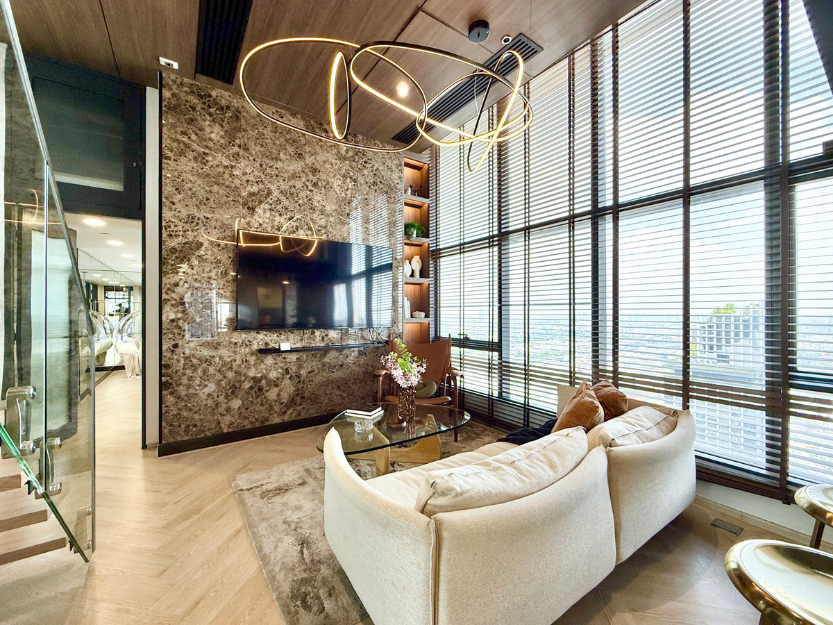 For SaleCondoRatchathewi,Phayathai : 🚀 CONNER Ratchathewi - 170 sq m. Duplex Penthouse* 3 bedrooms, 4 bathrooms, beautifully decorated 092-545-6151 (Tim)