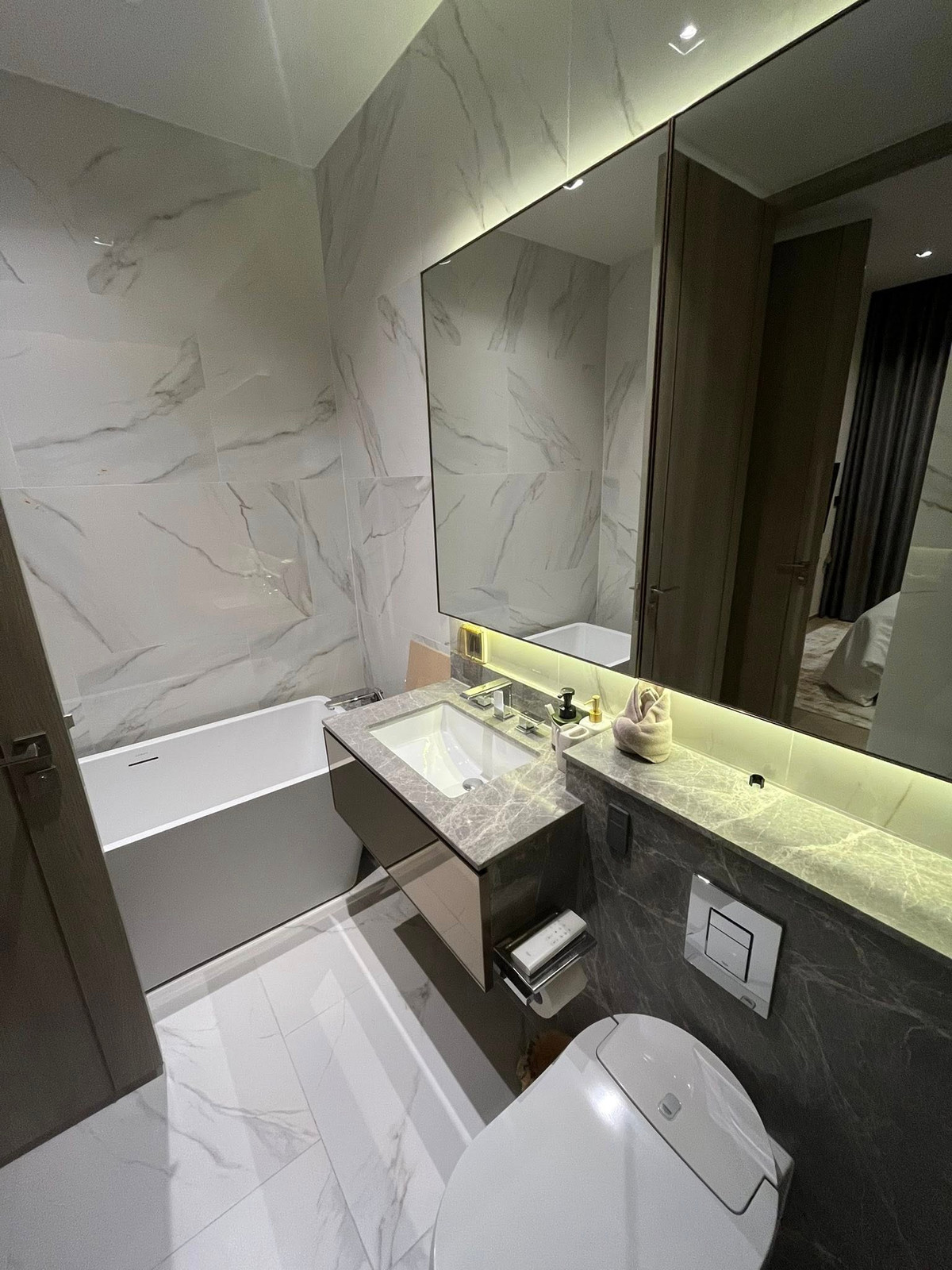 For SaleCondoSathorn, Narathiwat : The Reserve Sathorn / 2 Bedrooms (FOR SALE), The Reserve Sathorn / 2 Bedrooms (For Sale) PT012