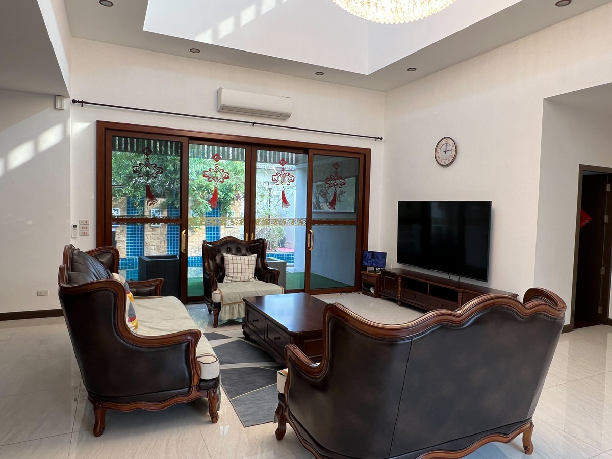 ให้เช่าพัทยา บางแสน ชลบุรี สัตหีบ : For Rent | Sirisa 16 Pool Villa