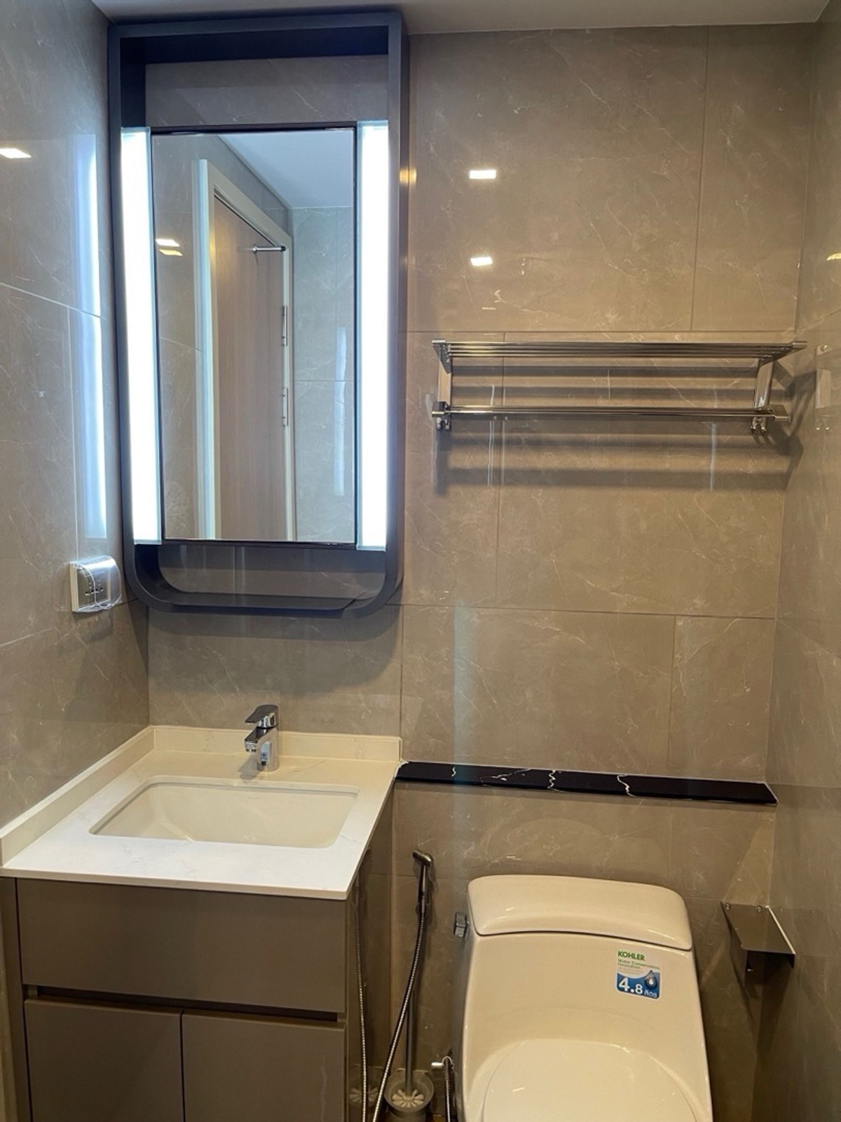 For SaleCondoRama9, Petchburi, RCA : Urgent Sale ✨ One9Five Asoke - Rama 9 ✨ Fully Furnished and Equipped with Appliances.