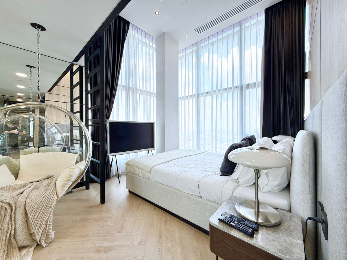 For SaleCondoRatchathewi,Phayathai : 🚀 CONNER Ratchathewi - 170 sq m. Duplex Penthouse* 3 bedrooms, 4 bathrooms, beautifully decorated 092-545-6151 (Tim)