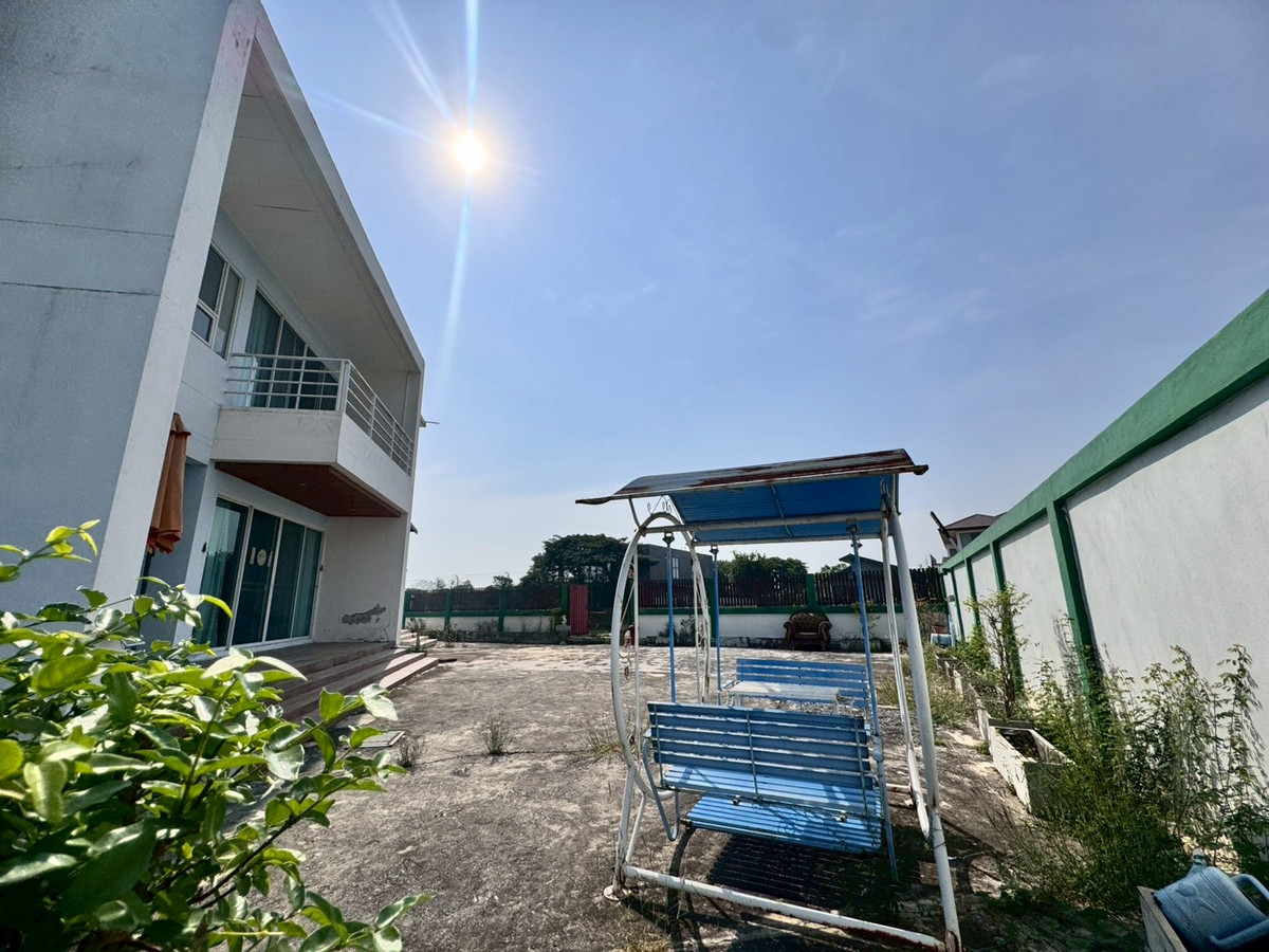 ขายบ้านสมุทรปราการ สำโรง : ขายบ้านเดี่ยว กรีนวัลเล่ย์ 7 บางนา-ตราด **วิวเลคหลังบ้าน** (N.1977)