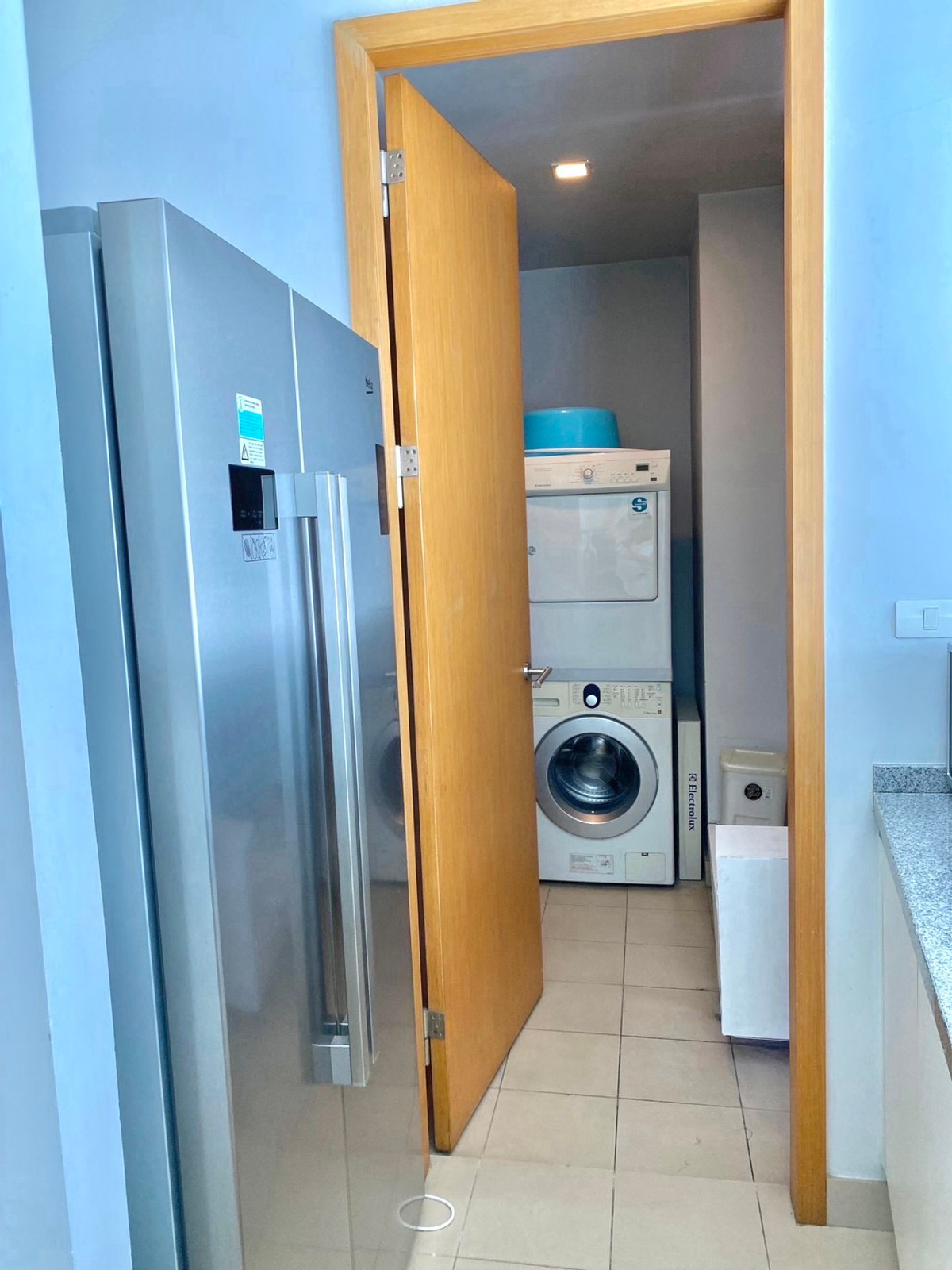 For RentCondoSukhumvit, Asoke, Thonglor : 🏢Condo for rent with Benjakiti Park view at Millennium Residence, 2 bedrooms, 1 office room, fully furnished, balcony, very beautiful view, near Benjakiti Park, BTS Asoke.