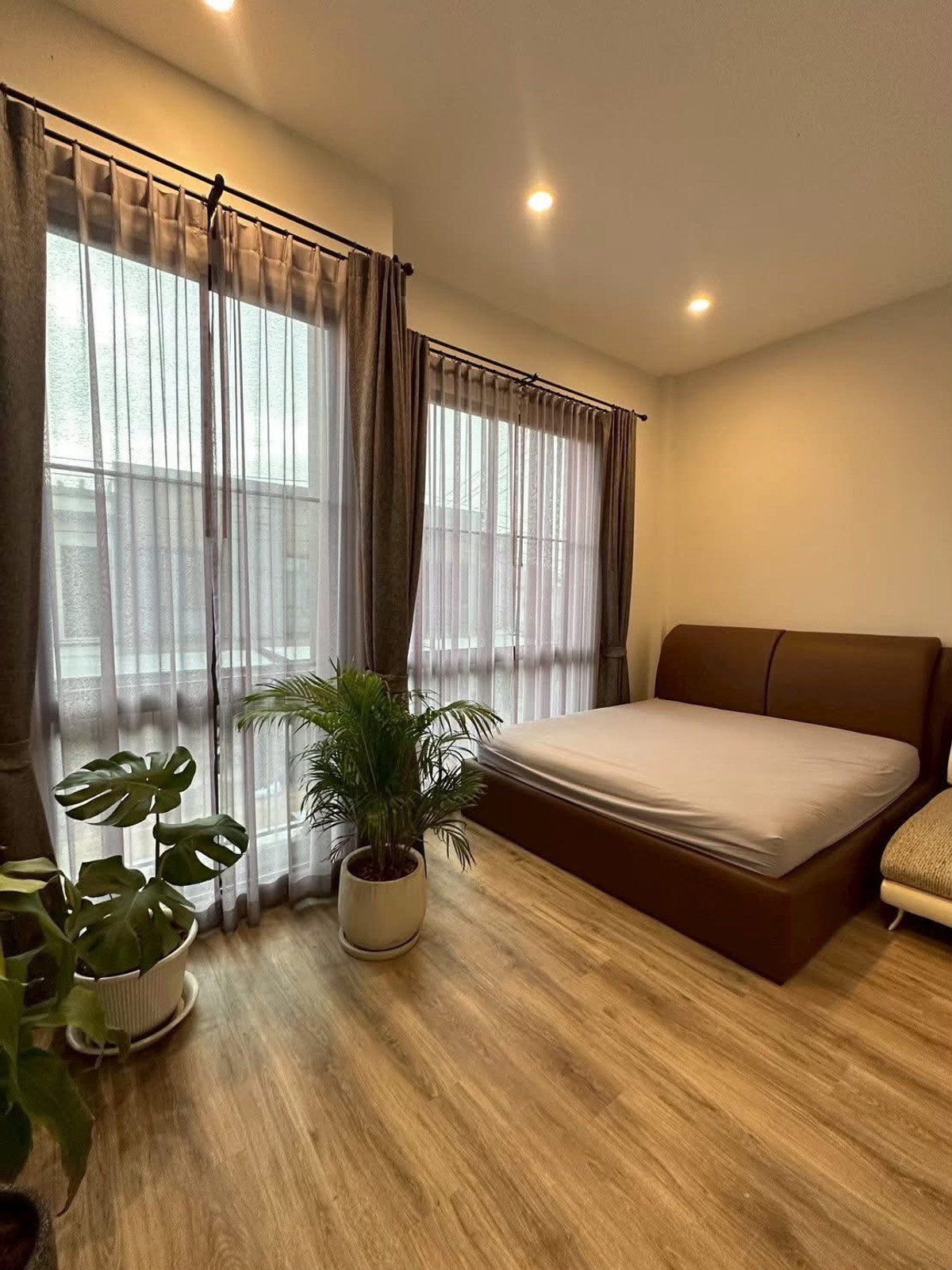 ให้เช่าทาวน์โฮมนวมินทร์ รามอินทรา : ทาวน์เฮ้าส์ให้เช่า ✨ Verve Saimai-Phaholyothin ✨ 2 ห้องนอน 2 ห้องน้ำ เฟอร์นิเจอร์ และ เครื่องใช้ไฟฟ้าครบ 