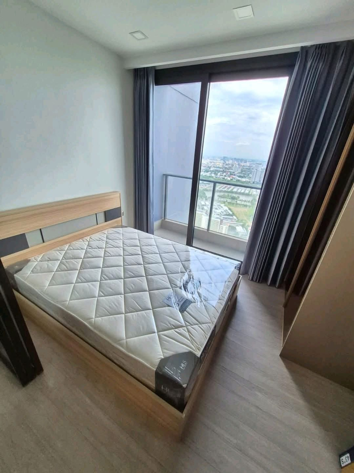 For RentCondoRama9, Petchburi, RCA : ⚡️Hot Deal⚡️One9 five Studio 24 Sqm 16,000 ⚡️If interested, contact Putter 0928895628🔥