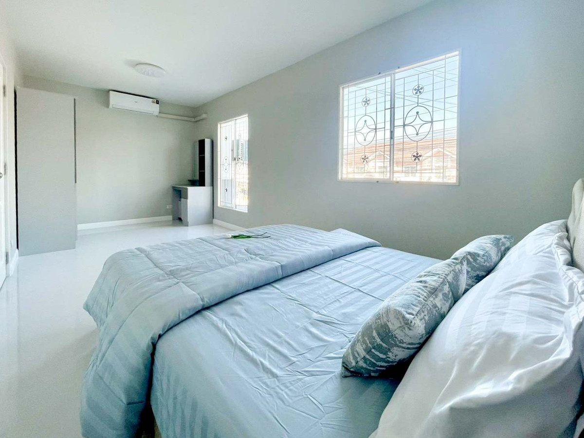 For SaleTownhomePathum Thani,Rangsit, Thammasat : Townhome for Sale Pruksa Ville 46/1 Rangsit Klong 3, 3 beds 2 baths 19 Sqw new renovation Near Rangsit-Nakhon Nayok Khlong Luang Kanchanaphisek Vibhavadi Tollway : KT26S-002