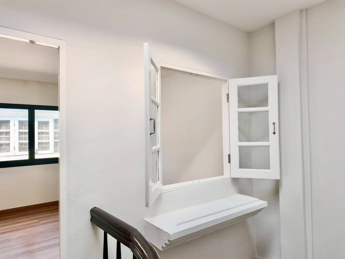 For SaleTownhomePathum Thani,Rangsit, Thammasat : Townhome for sale, 2 and a half floors, Nanthana Garden Village, Rangsit, 5 levels, area 27 square meters, 3 bedrooms, Ban Klang Subdistrict, Mueang Pathum Thani District. Pathum Thani Province