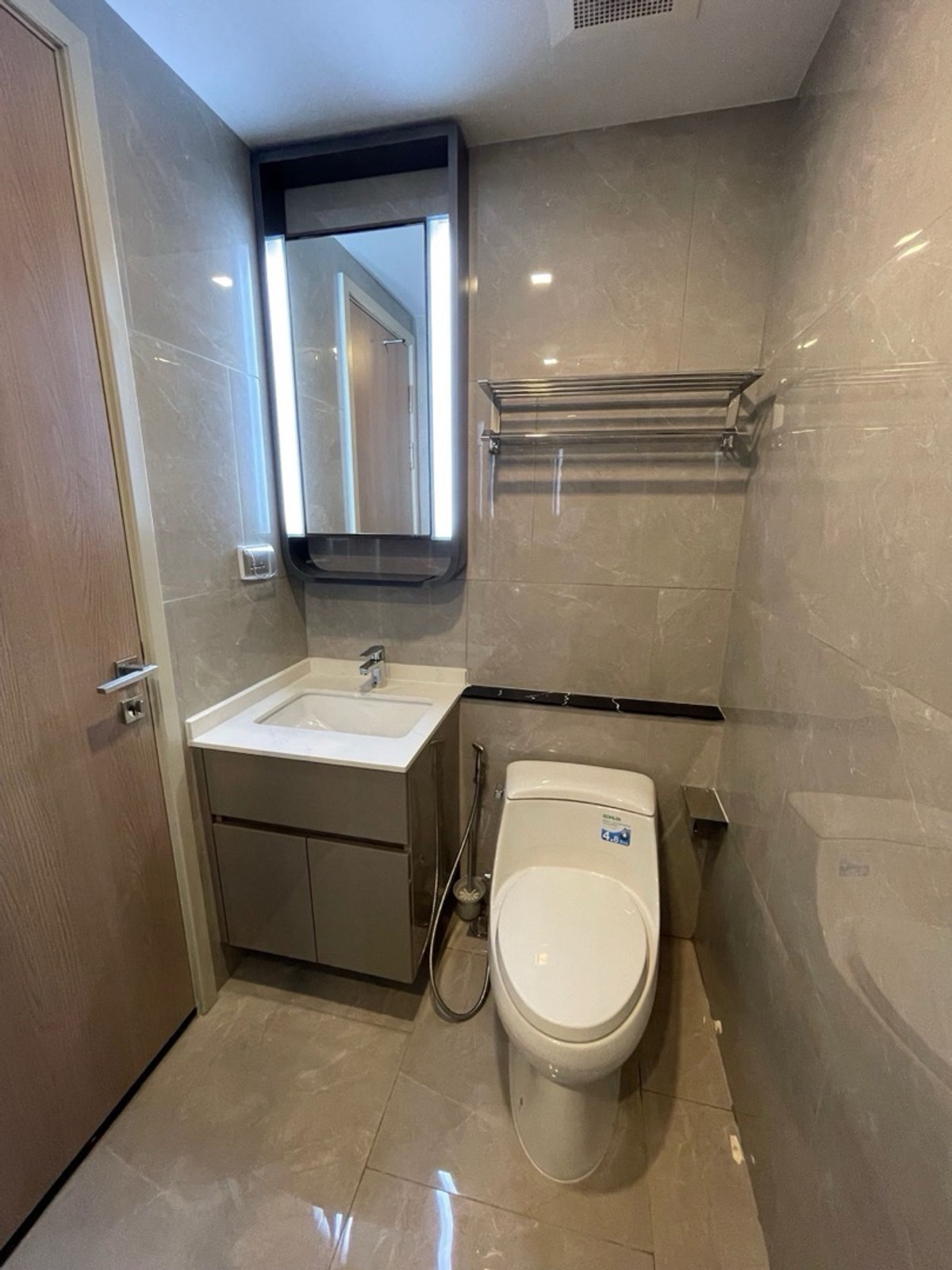 For SaleCondoRama9, Petchburi, RCA : Urgent Sale ✨ One9Five Asoke - Rama 9 ✨ Fully Furnished and Equipped with Appliances.