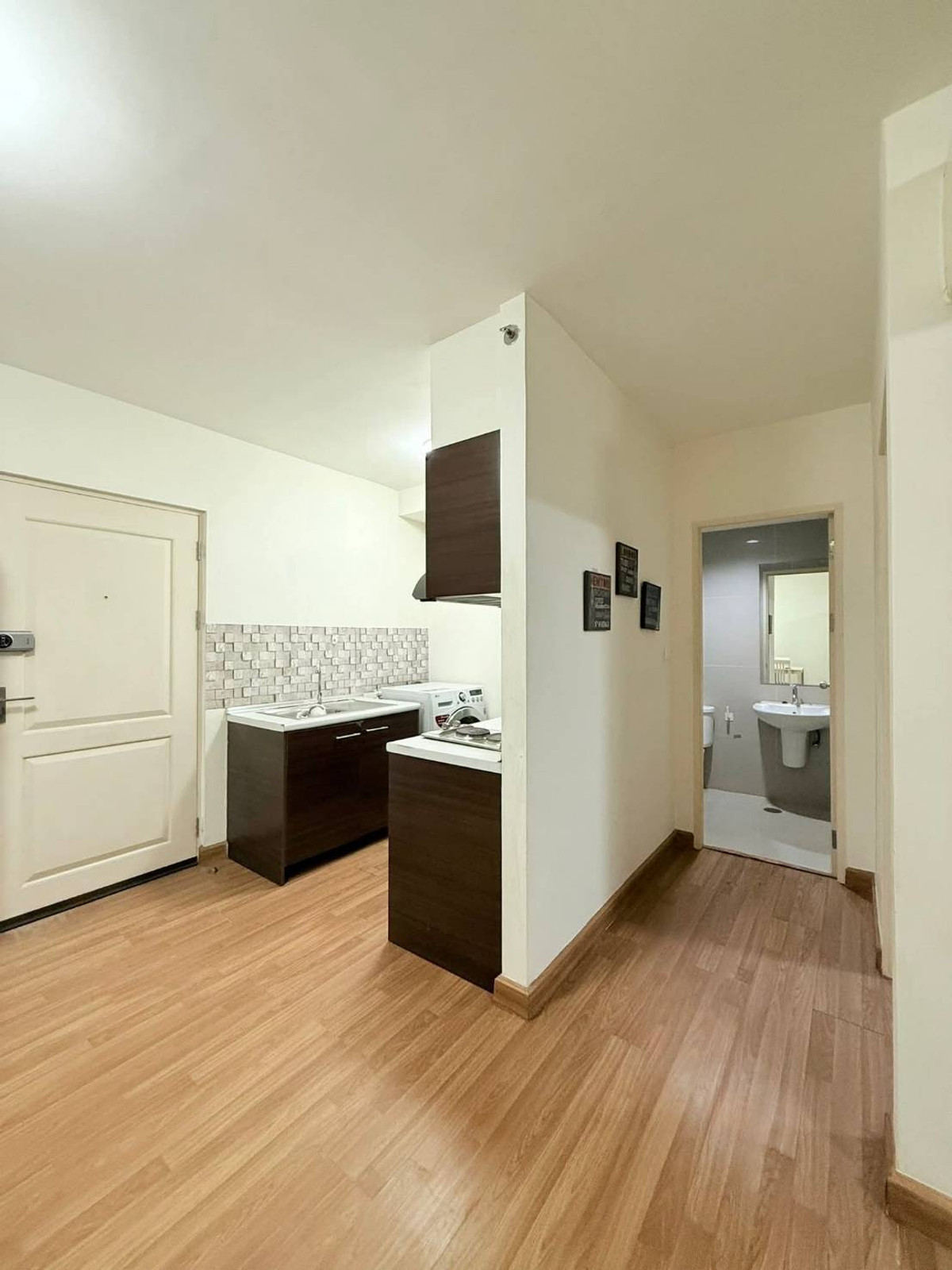 For SaleCondoOnnut, Udomsuk : Beautiful view, condo near BTS Punnawithi and Udomsuk.