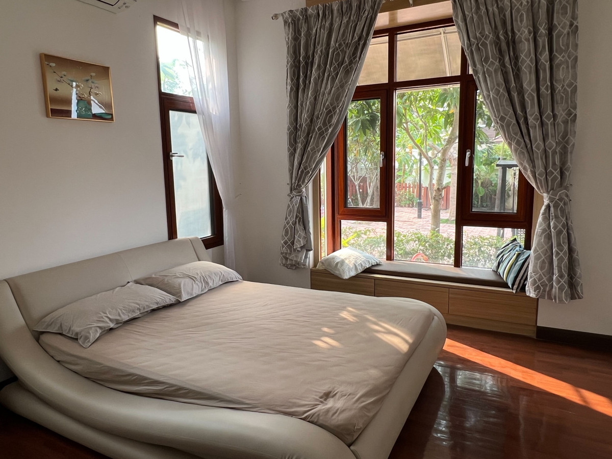 ให้เช่าพัทยา บางแสน ชลบุรี สัตหีบ : For Rent | Sirisa 16 Pool Villa