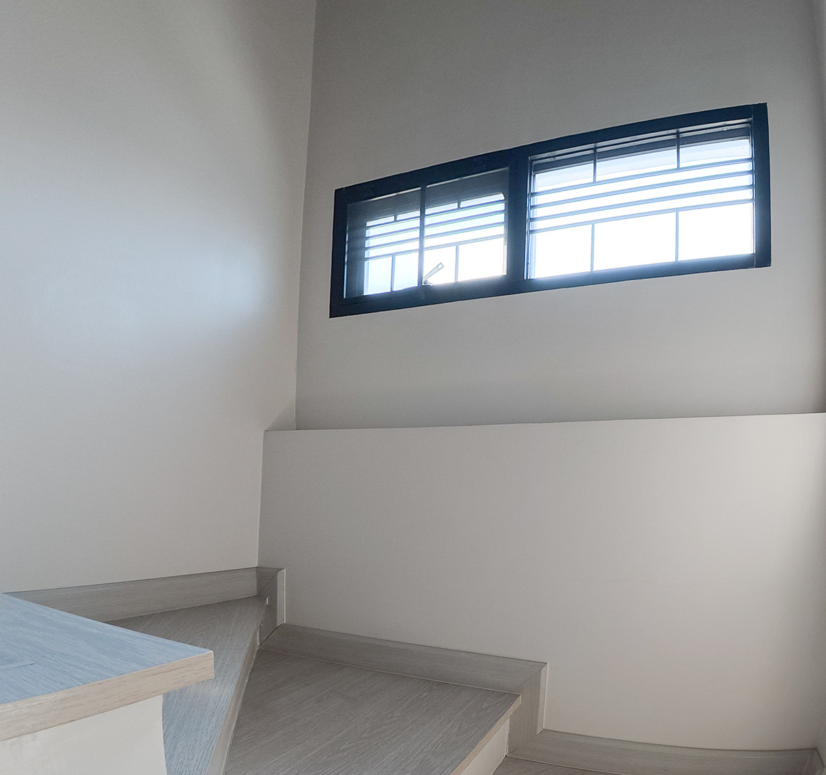 For RentTownhomeSamut Prakan,Samrong : For rent, 3-story townhome, Liabwongwaen Road, Bangna-On Nut, eco space project, near Mega Bangna, Ramkhamhaeng University 2.