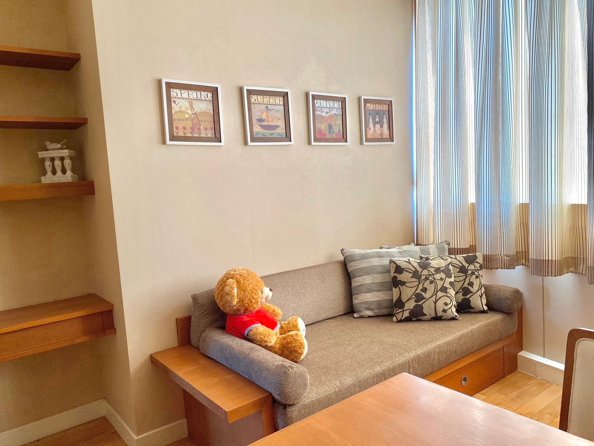 For RentCondoSukhumvit, Asoke, Thonglor : 🏢Condo for rent with Benjakiti Park view at Millennium Residence, 2 bedrooms, 1 office room, fully furnished, balcony, very beautiful view, near Benjakiti Park, BTS Asoke.