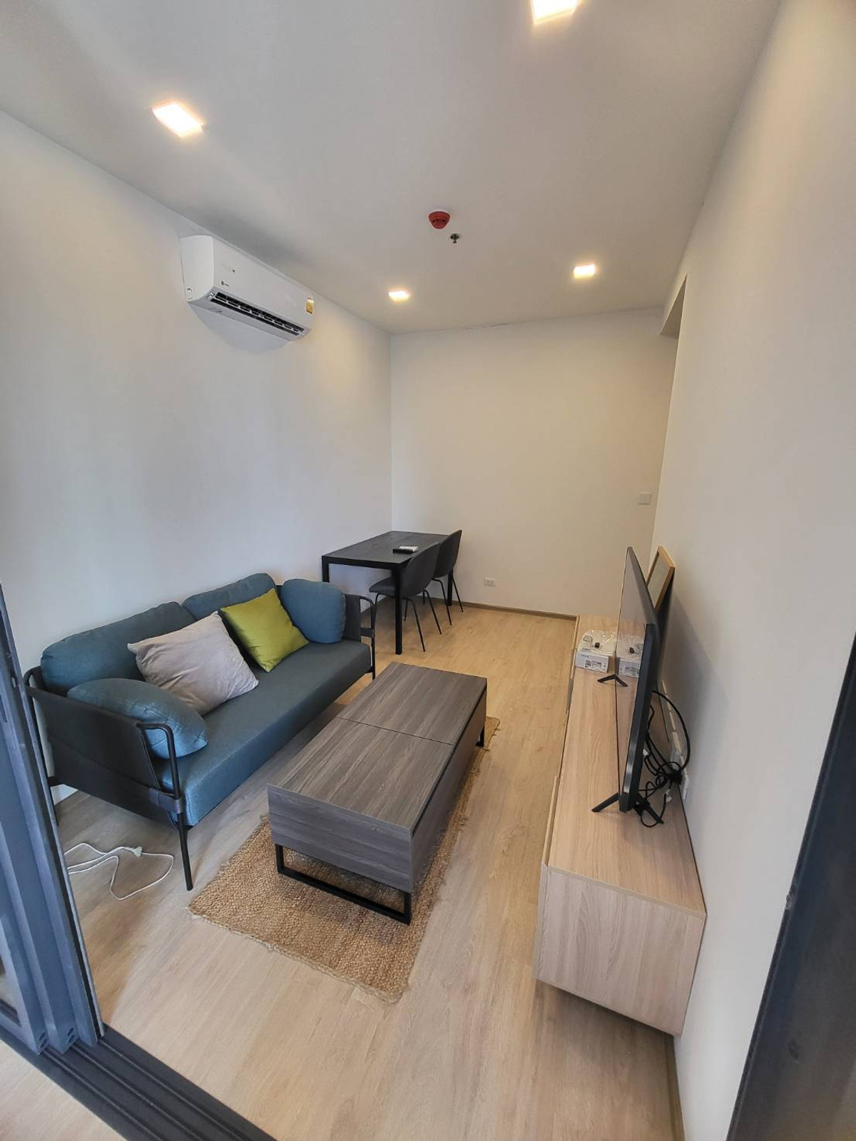 For RentCondoRatchathewi,Phayathai : New Room // XT Phayathai 1bed 32.5 Sqm Fullyfurnish 20,000-