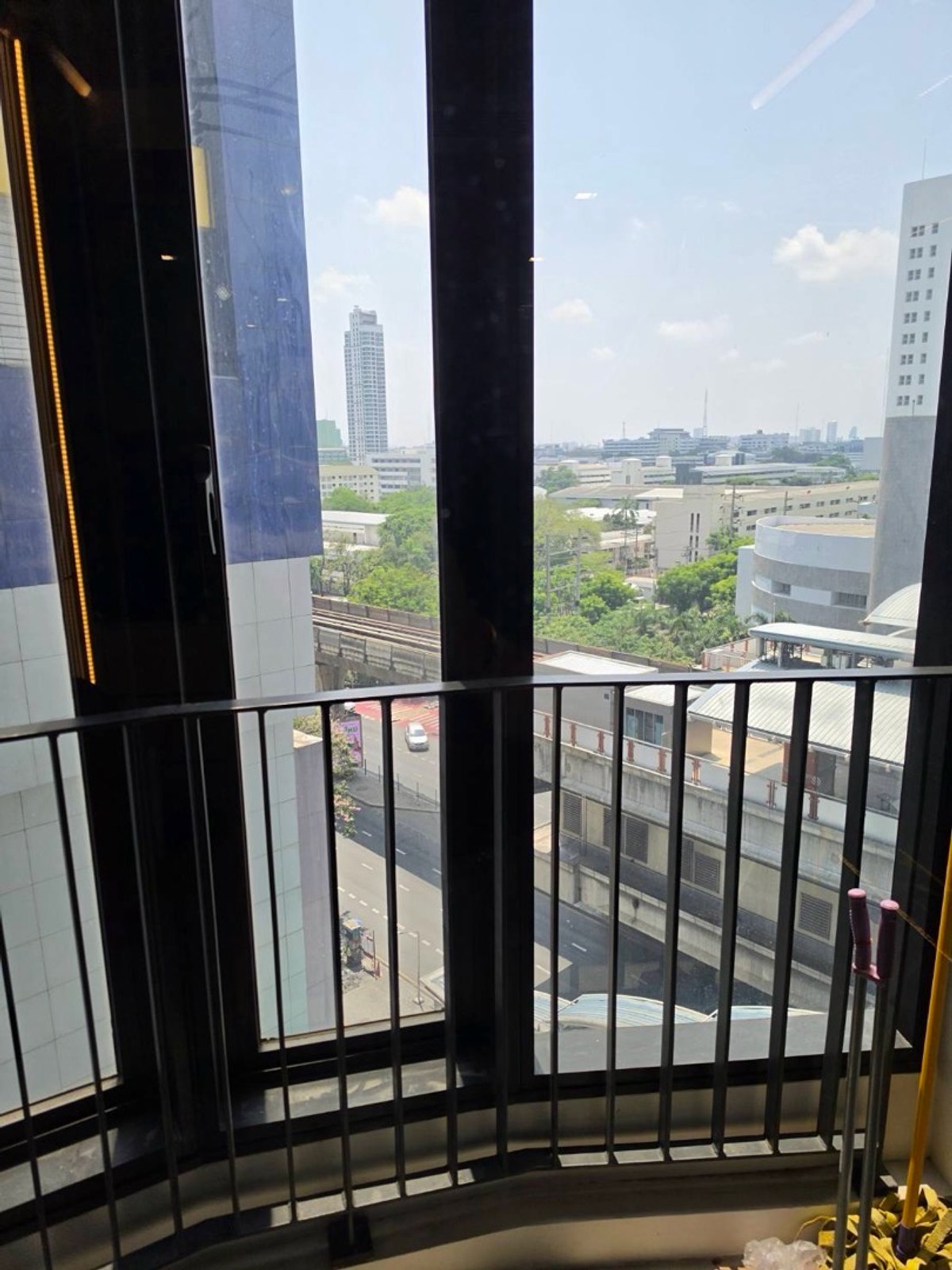 ให้เช่าคอนโดอารีย์ อนุสาวรีย์ : ห้องว่างให้เช่าด่วน : IDEO Q Victory (ไอดีโอ คิว วิคตอรี)สนใจต่อรองราคาแอดไลน์ @condo168 (มี @ ข้างหน้าด้วยนะคะ)