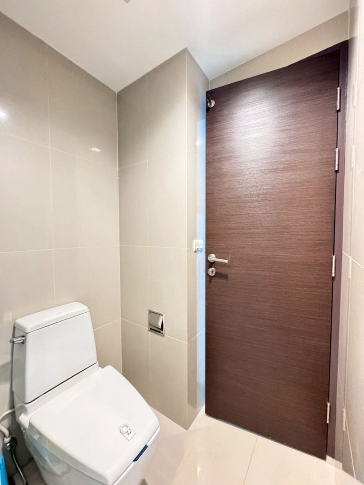 ให้เช่าคอนโดสาทร นราธิวาส : ให้เช่า ริธึ่ม สาทร เลขที่ 141/775 (ทิศตะวันออก) (BTS สะพานตากสิน)