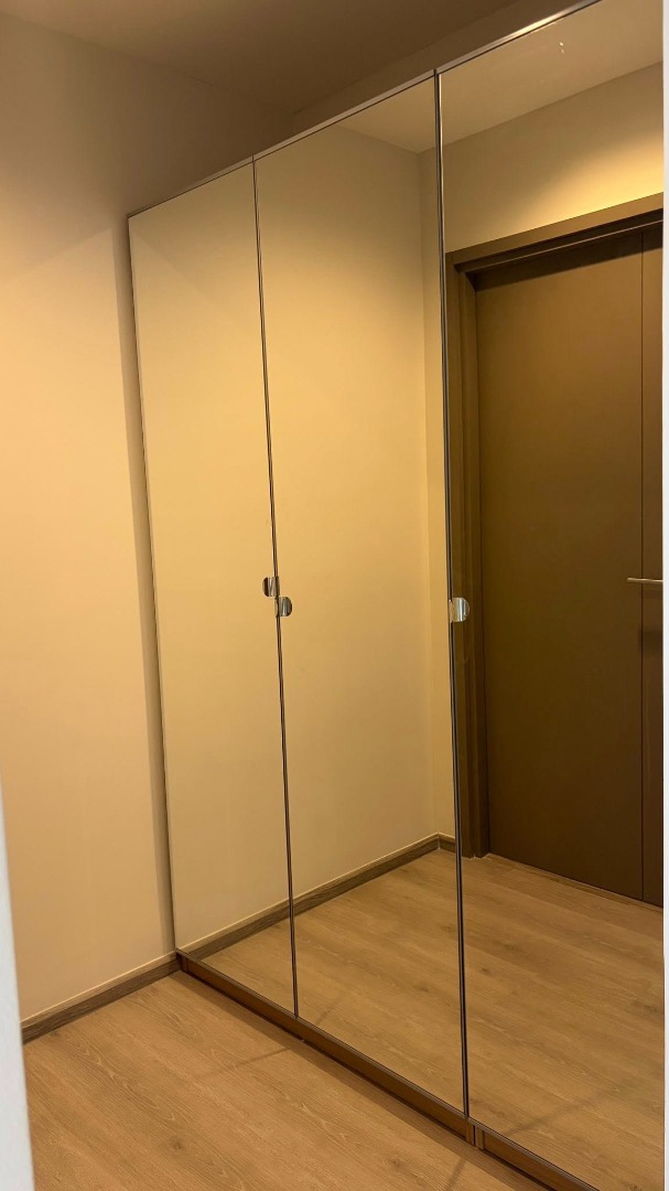 For RentCondoLadprao, Central Ladprao : 🔥For Rent Now!🔥 The Line Phaholyothin Park Tower B, corner unit with unobstructed city views, beautifully decorated in minimalist style, fully functional, ready to move in. Conveniently located near MRT and BTS stations❗