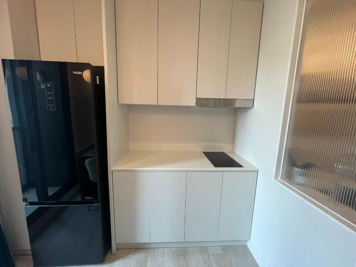 For RentCondoWitthayu, Chidlom, Langsuan, Ploenchit : 🔥For Rent Now🔥 Life One Wireless, newly renovated unit, beautiful condition, fully furnished with appliances, 26th floor, high floor with stunning view❗