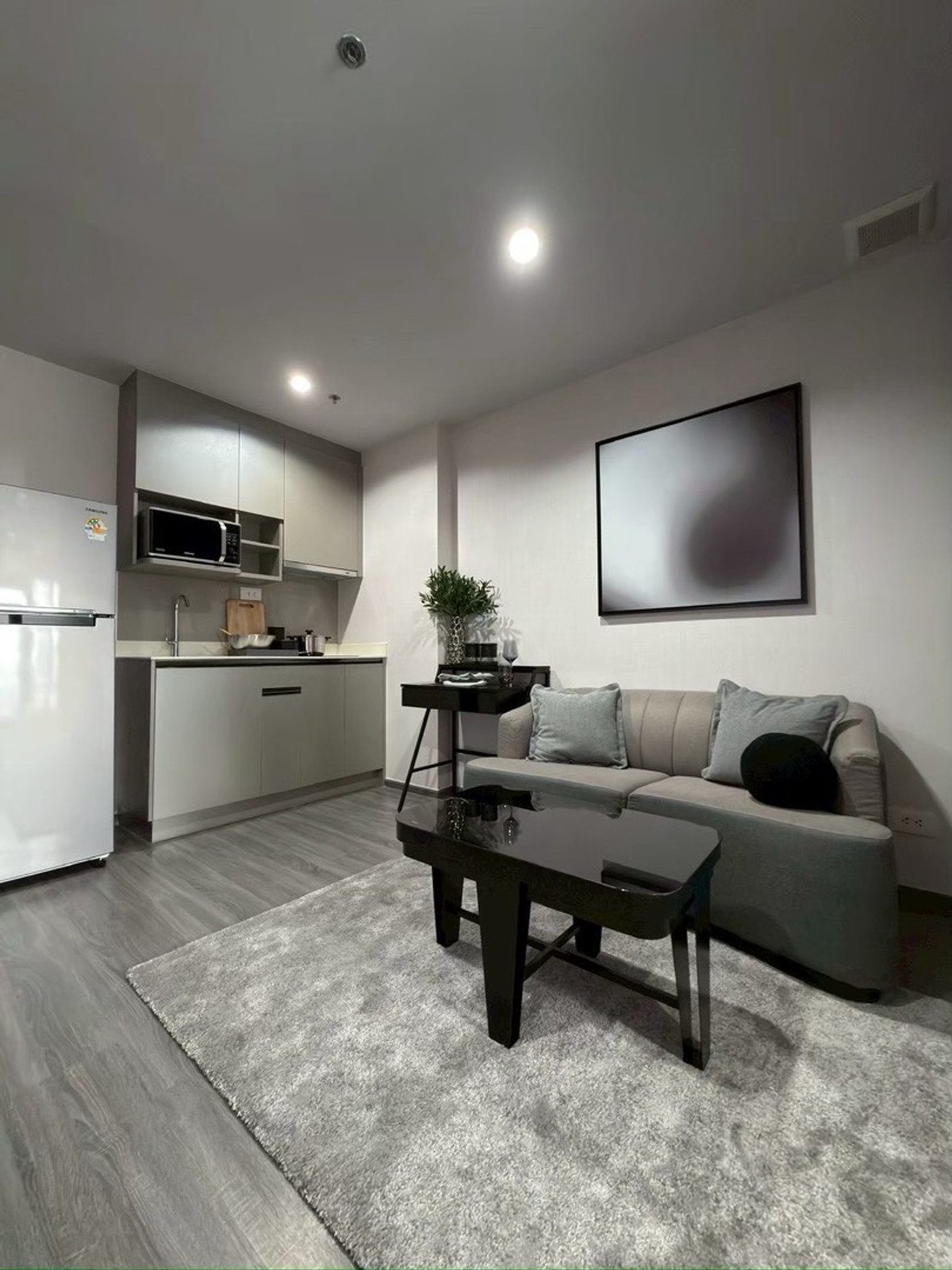 ให้เช่าคอนโดราชเทวี พญาไท : 🏙 IDEO Mobi RangnamLuxury Condo for Rent | Ready to Move In1 Bed 1 Bath 36 sq.m. 27k/m📞Phat: 064-642-8664📞Nui: 094-624-2014