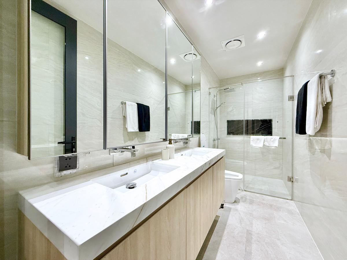 For SaleCondoRatchathewi,Phayathai : 🚀 CONNER Ratchathewi - 170 sq m. Duplex Penthouse* 3 bedrooms, 4 bathrooms, beautifully decorated 092-545-6151 (Tim)