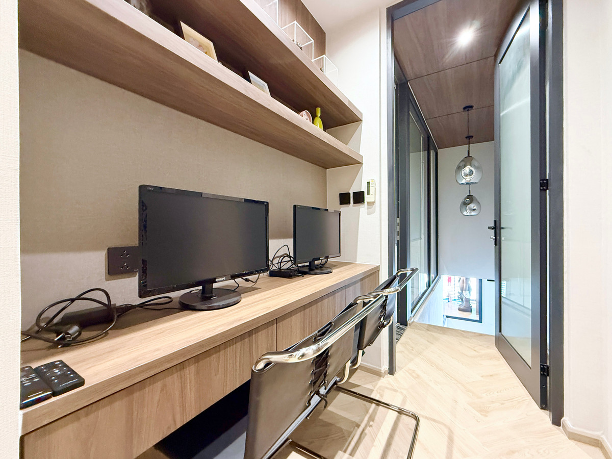 For SaleCondoRatchathewi,Phayathai : 🚀 CONNER Ratchathewi - 170 sq m. Duplex Penthouse* 3 bedrooms, 4 bathrooms, beautifully decorated 092-545-6151 (Tim)