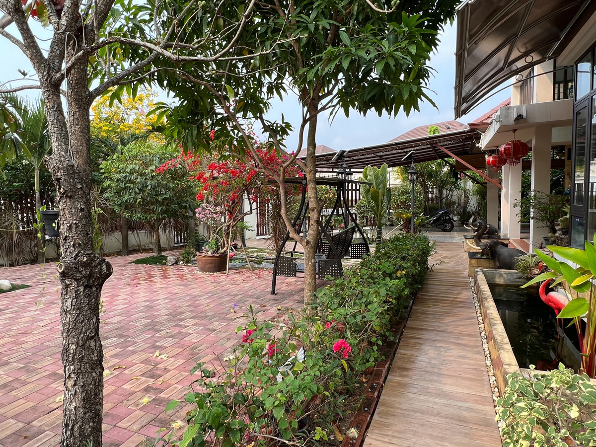 ให้เช่าพัทยา บางแสน ชลบุรี สัตหีบ : For Rent | Sirisa 16 Pool Villa