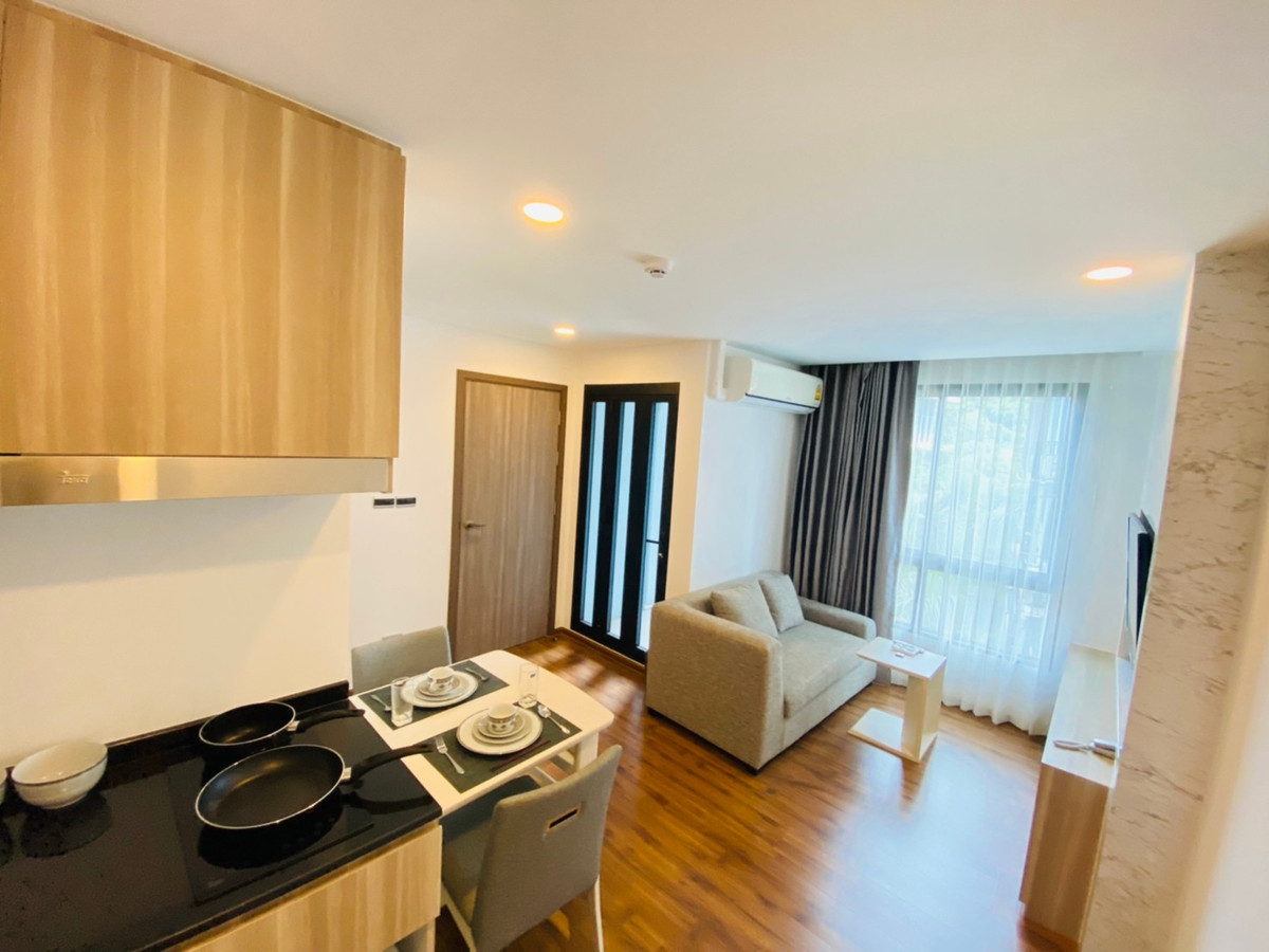 For RentCondoSriracha Laem Chabang Ban Bueng : For Rent condo Stasia Residence Sriracha fully furnished (S03-2354) 