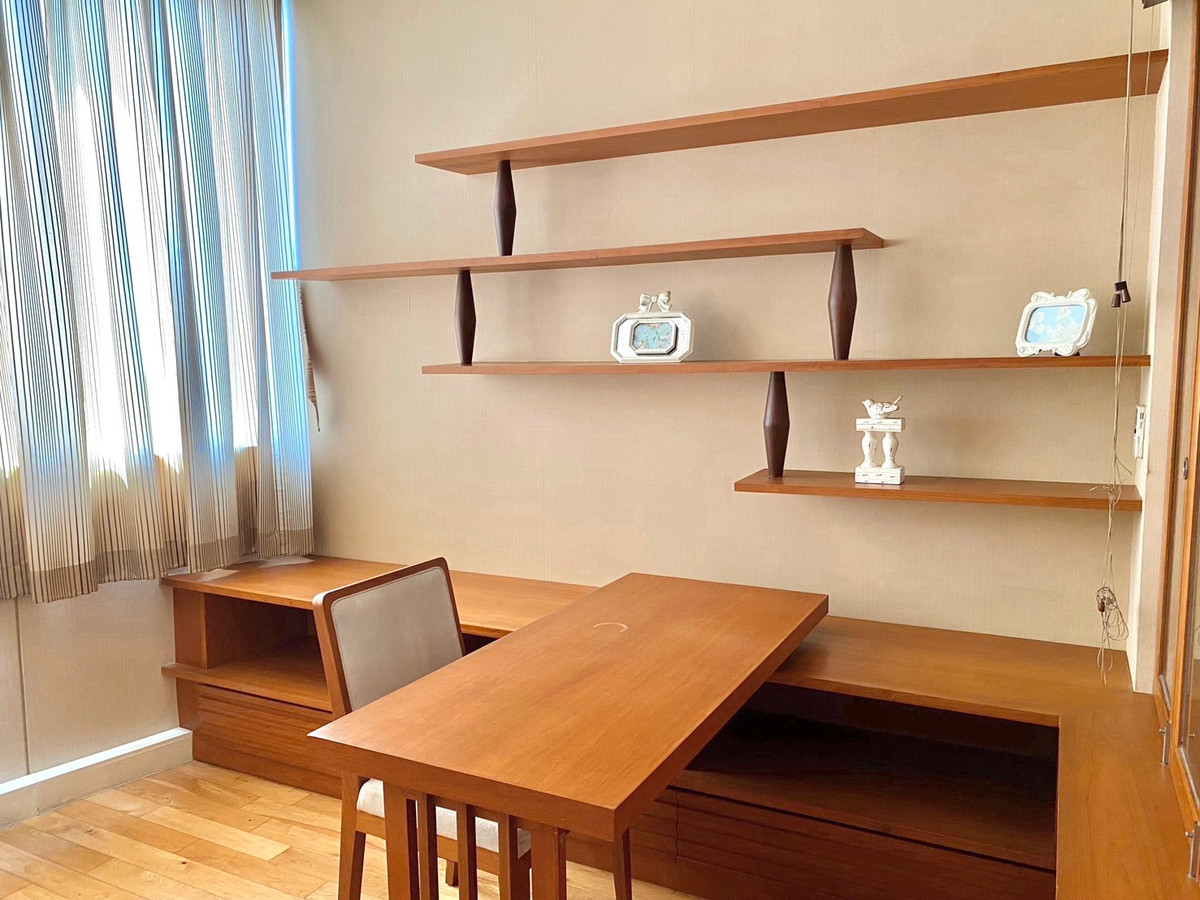 For RentCondoSukhumvit, Asoke, Thonglor : 🏢Condo for rent with Benjakiti Park view at Millennium Residence, 2 bedrooms, 1 office room, fully furnished, balcony, very beautiful view, near Benjakiti Park, BTS Asoke.