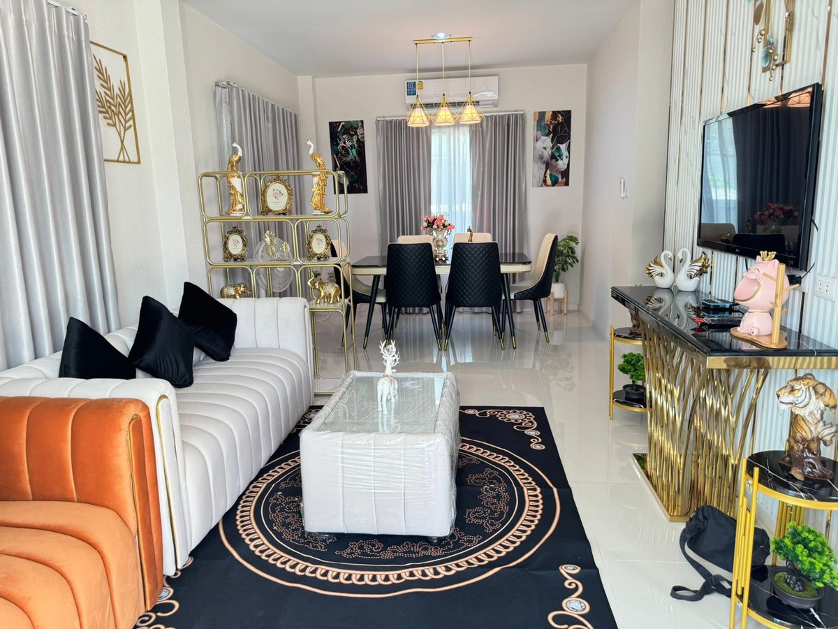 For RentHousePathum Thani,Rangsit, Thammasat : Detached house for rent 📍 Wararak 2 Rangsit Klong 3 📍 3 bedrooms, 2 bathrooms, fully furnished with appliances.