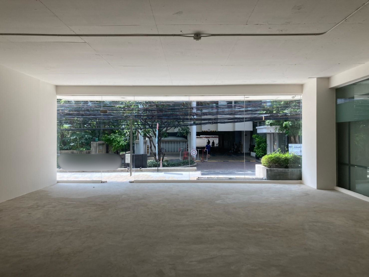 ให้เช่าร้านค้า/ตลาดนัดสุขุมวิท อโศก ทองหล่อ : พื้นที่ให้เช่า ชั้น G ย่านทองหล่อ เหมาะทำสปา นวด โชว์รูม