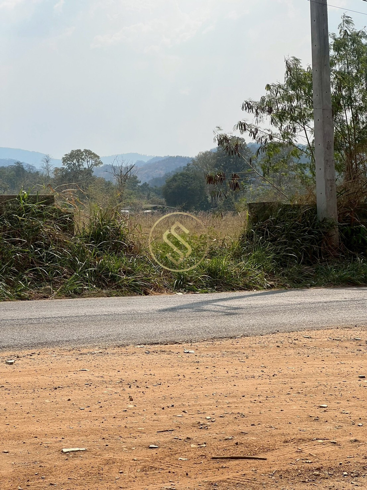 ขายที่ดินปากช่อง เขาใหญ่ : ขายที่ดินเปล่า เขาใหญ่ ถ.ธนะรัชต์ อยู่ติดกับโครงการบ้านหรู มิราเคิล วี เขาใหญ่ 88 ไร่เศษ 