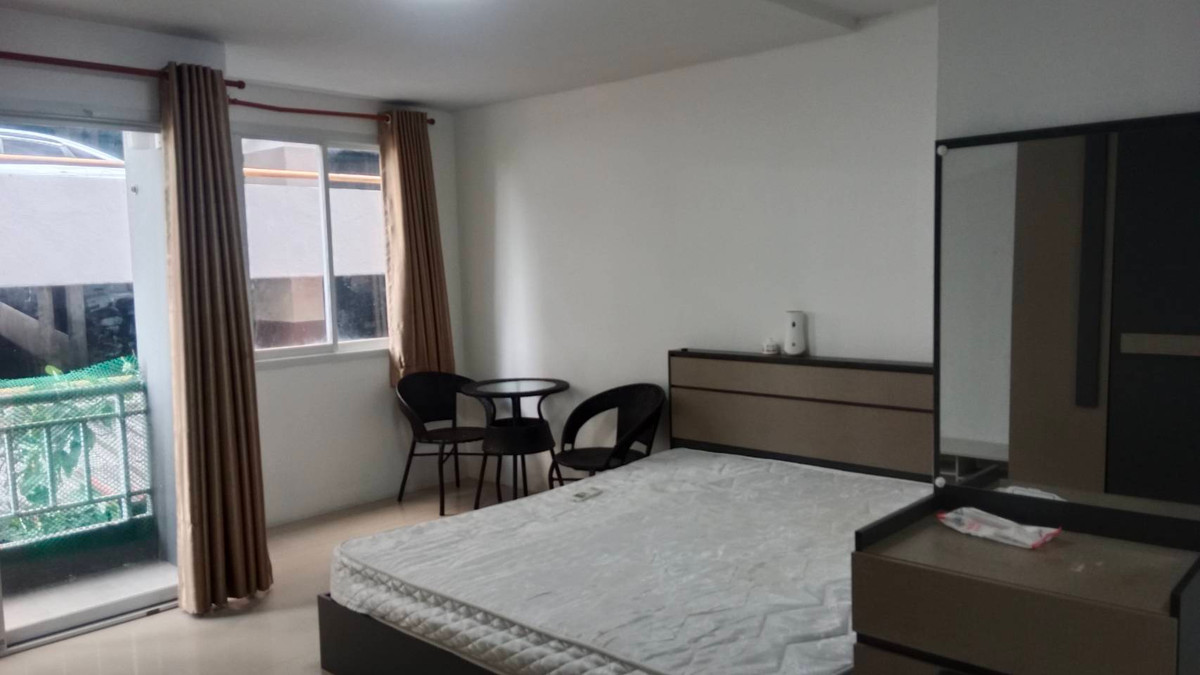 ให้เช่าคอนโด : Line ID: Smile-easy เช่าคอนโด Boutique Ratchada 17 (บูทีค รัชดา 17)