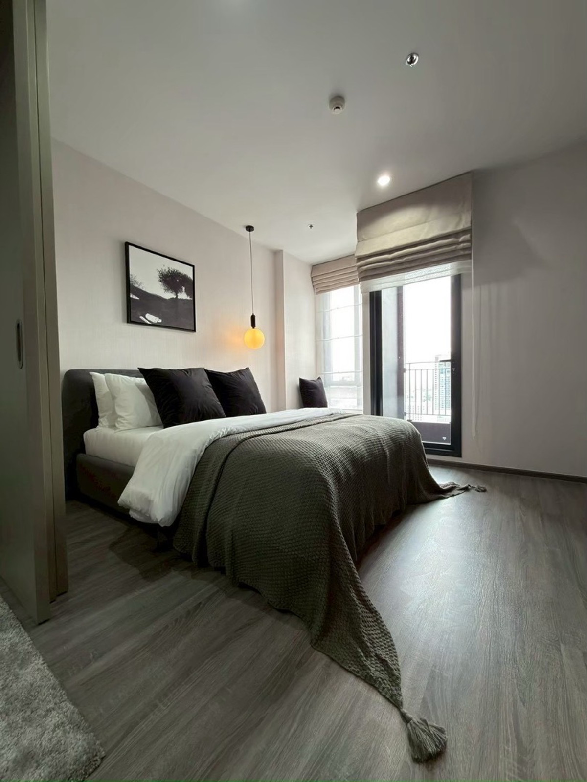 ให้เช่าคอนโดราชเทวี พญาไท : 🏙 IDEO Mobi RangnamLuxury Condo for Rent | Ready to Move In1 Bed 1 Bath 36 sq.m. 27k/m📞Phat: 064-642-8664📞Nui: 094-624-2014