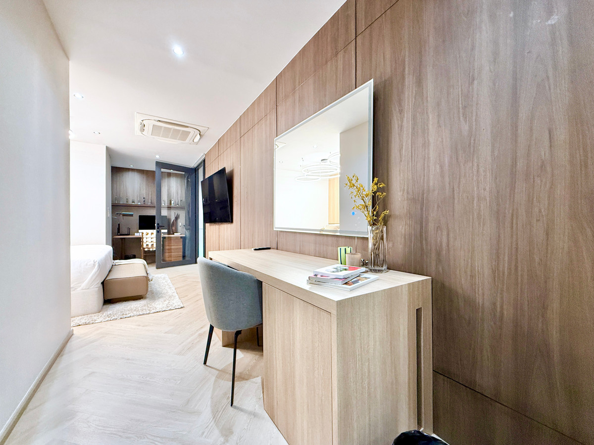 For SaleCondoRatchathewi,Phayathai : 🚀 CONNER Ratchathewi - 170 sq m. Duplex Penthouse* 3 bedrooms, 4 bathrooms, beautifully decorated 092-545-6151 (Tim)
