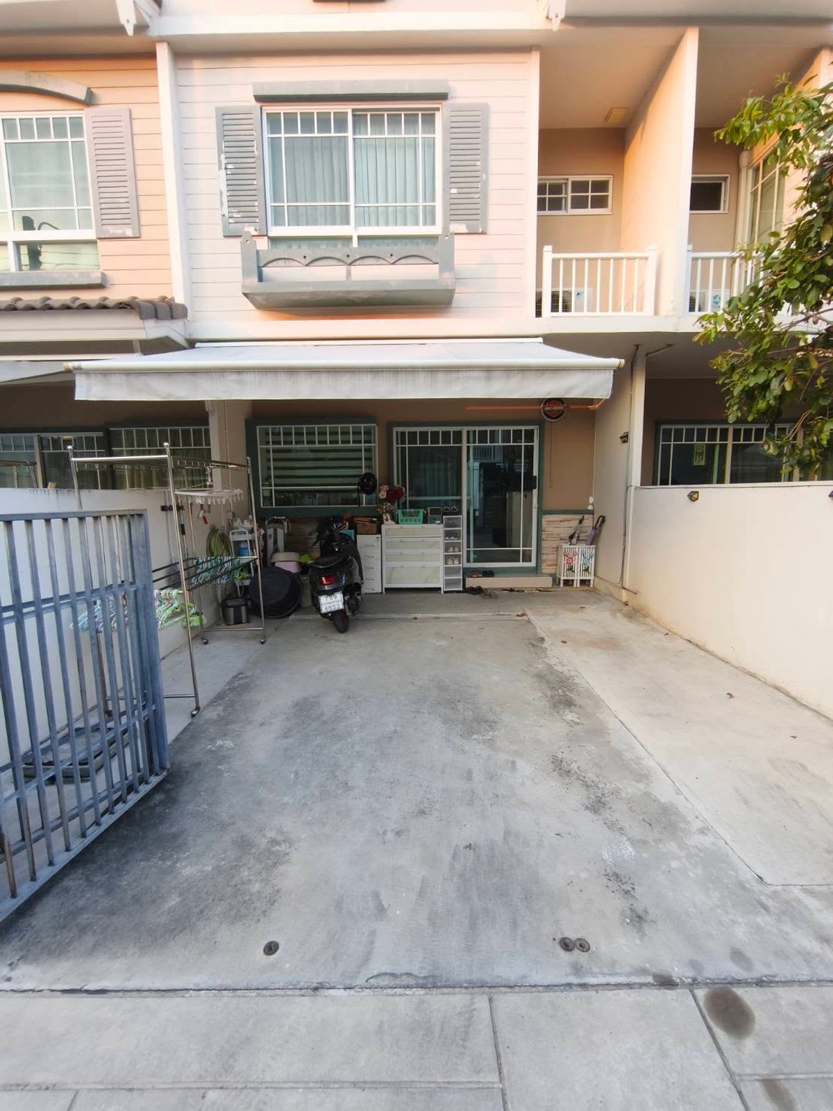 For SaleTownhomeBangna, Bearing, Lasalle : 18 sq m, 2 bedrooms, 3 bathrooms, 2-story townhome, Indy Bangna Km 7