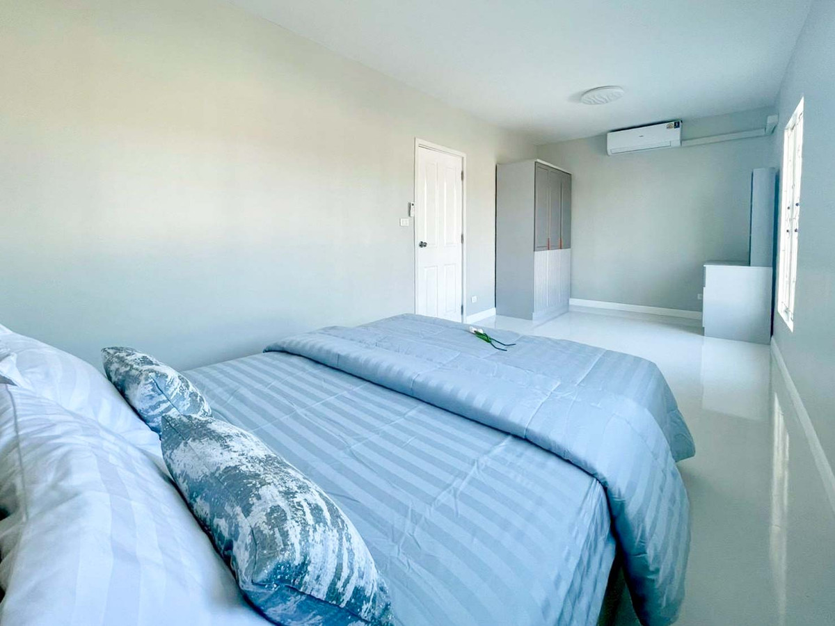 For SaleTownhomePathum Thani,Rangsit, Thammasat : Townhome for Sale Pruksa Ville 46/1 Rangsit Klong 3, 3 beds 2 baths 19 Sqw new renovation Near Rangsit-Nakhon Nayok Khlong Luang Kanchanaphisek Vibhavadi Tollway : KT26S-002