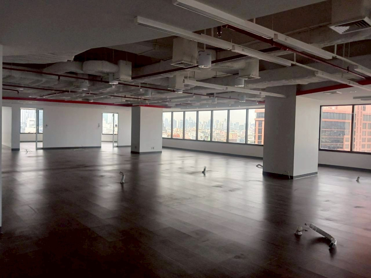 For RentOfficeRatchadapisek, Huaikwang, Suttisan : Office space for rent, Jubilee Prestige Tower size 177 sq m 8th floor