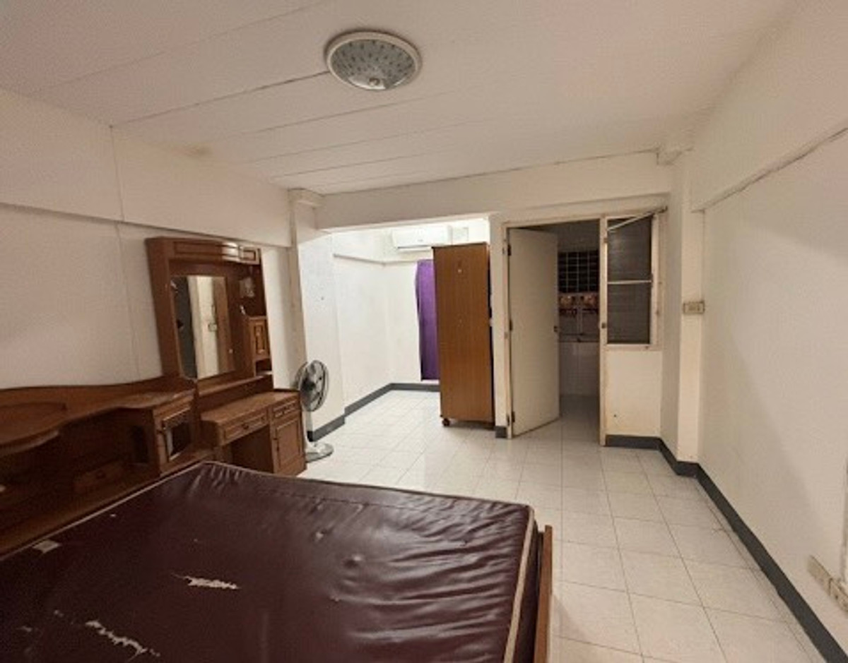 For SaleCondoBang Sue, Wong Sawang, Tao Pun : Budget under 600,000 THB but annual returns over 6%!!! Selling a condo at Pibul Condo Ville, sold with a tenant, generating immediate income with no need to find a new tenant — ideal for those looking to start investing!